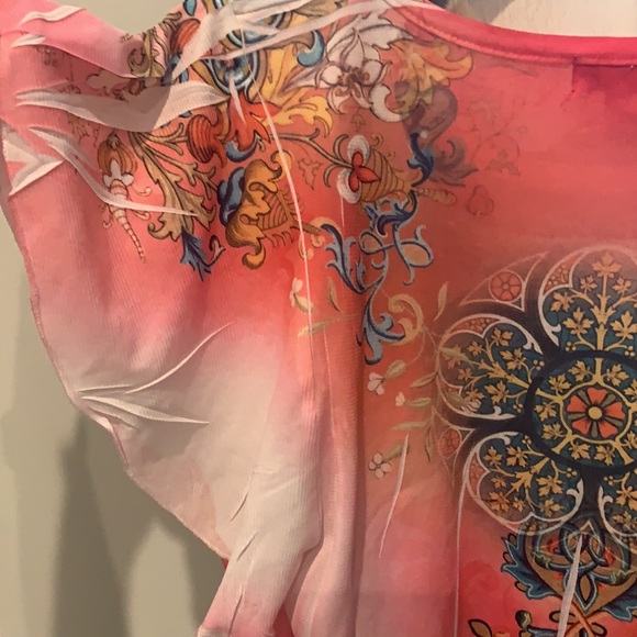 One world colorful, beautiful blouse; size Small - Picture 7 of 7